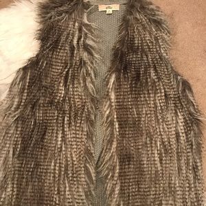 Fur vest